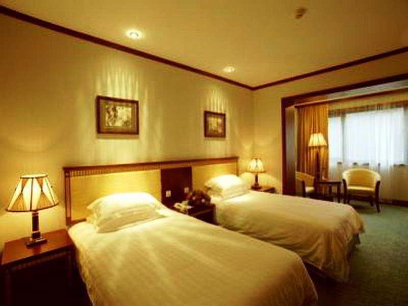 Beijing Dragon Spring Hotel Екстериор снимка