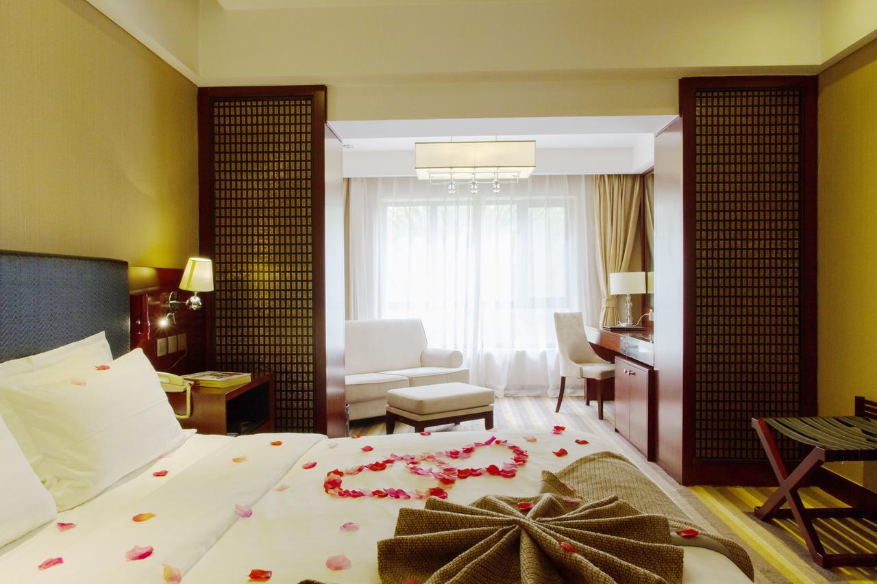 Beijing Dragon Spring Hotel Екстериор снимка