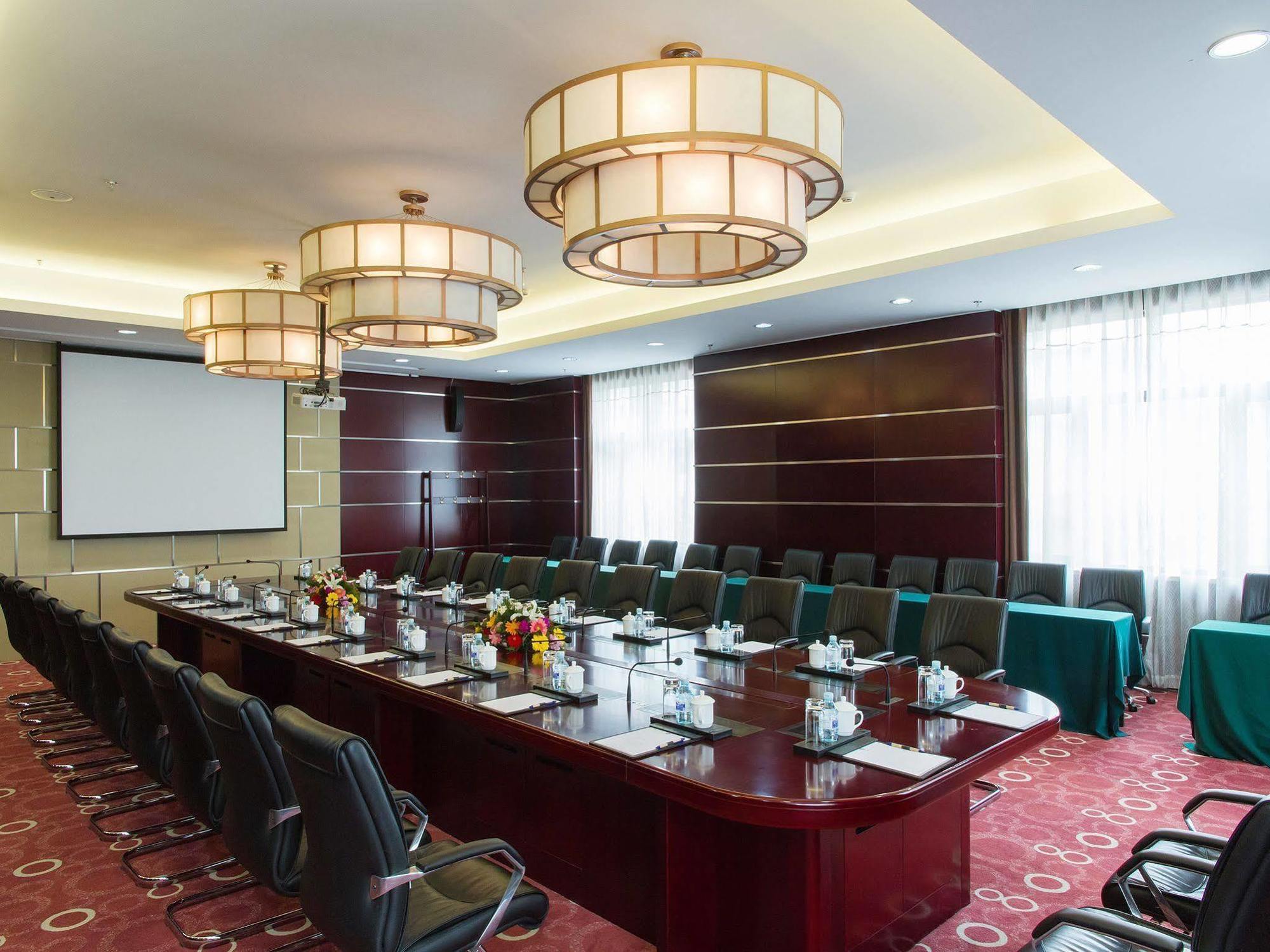 Beijing Dragon Spring Hotel Екстериор снимка